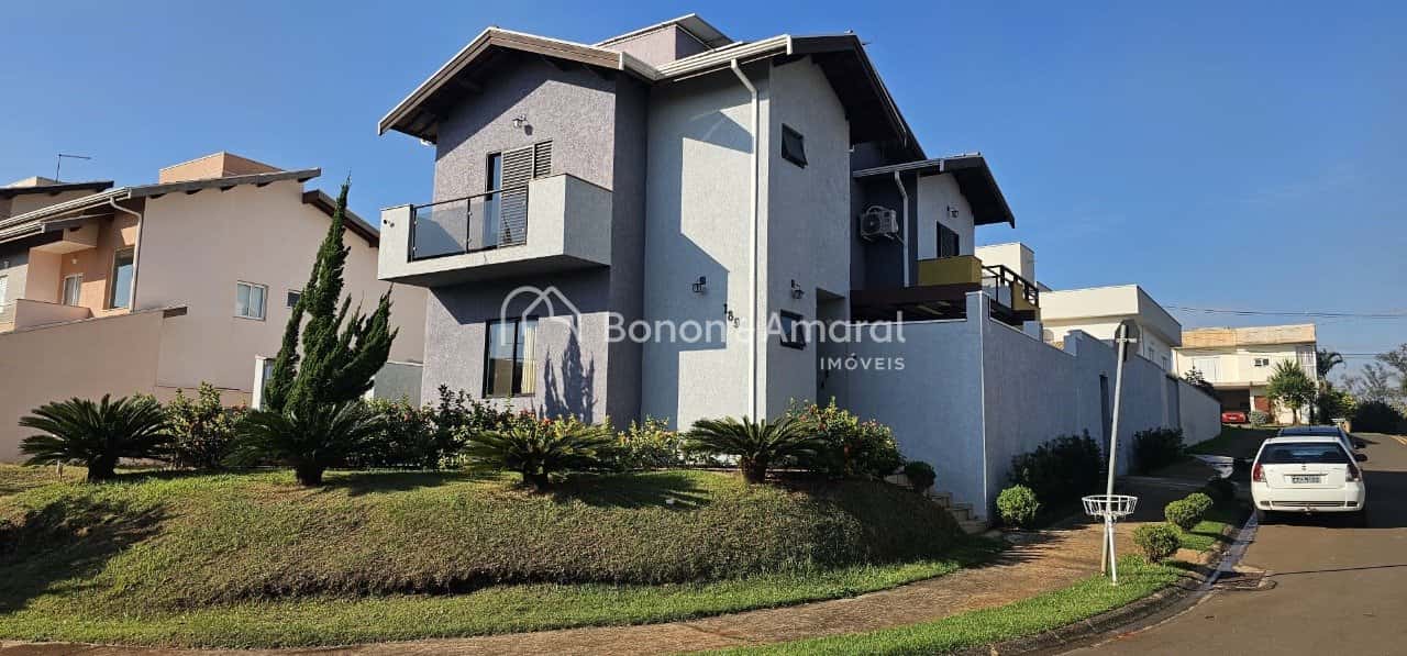 Casa em Condomínio à Venda no São Luiz em Paulínia / SP — foto principal