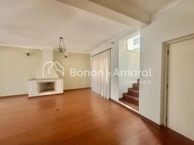 Casa em Condomínio à Venda no Loteamento Caminhos De São Conrado (sousas) em Campinas / SP