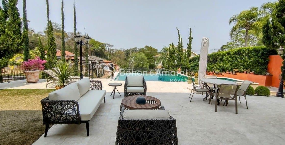 Casa em Condomínio à Venda - Chácara Flora em Valinhos / SP