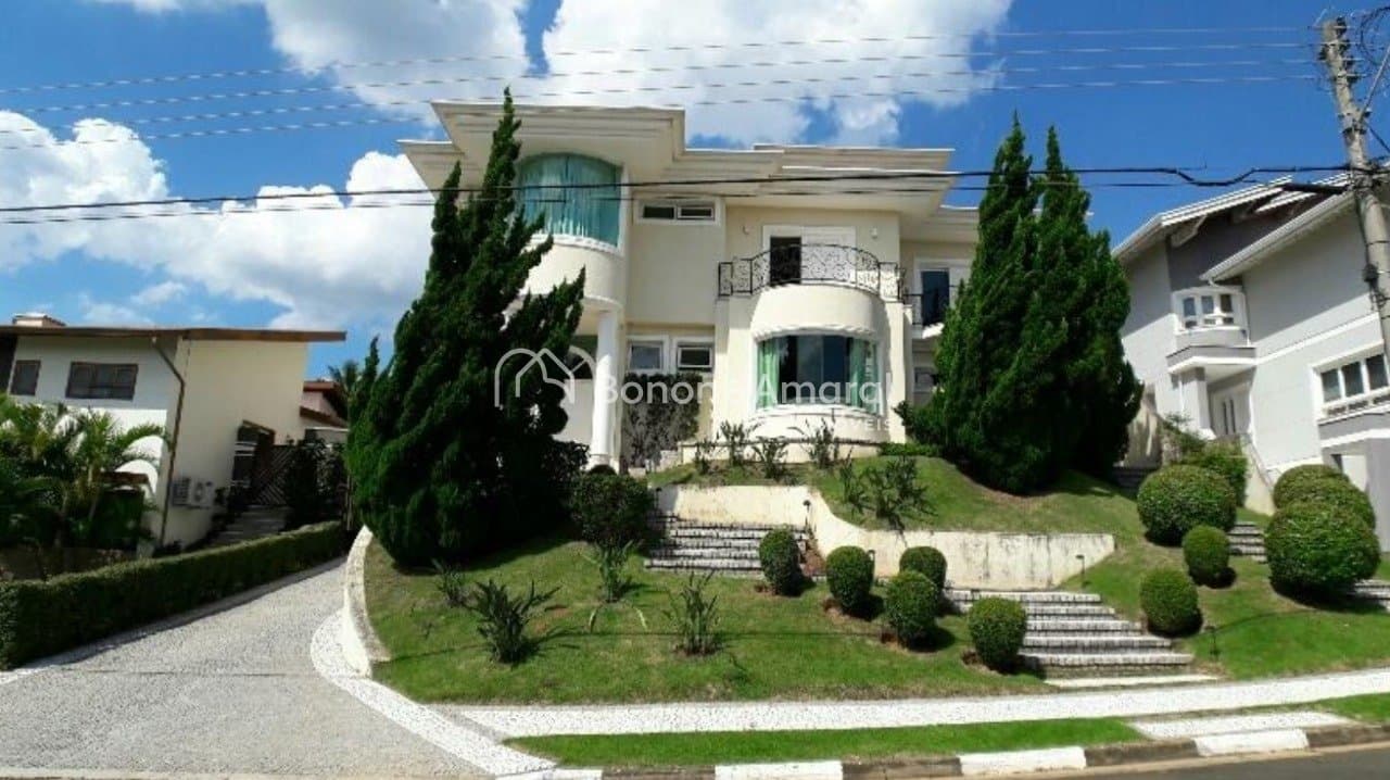 Casa em Condomínio à Venda - Pinheiro em Valinhos / SP