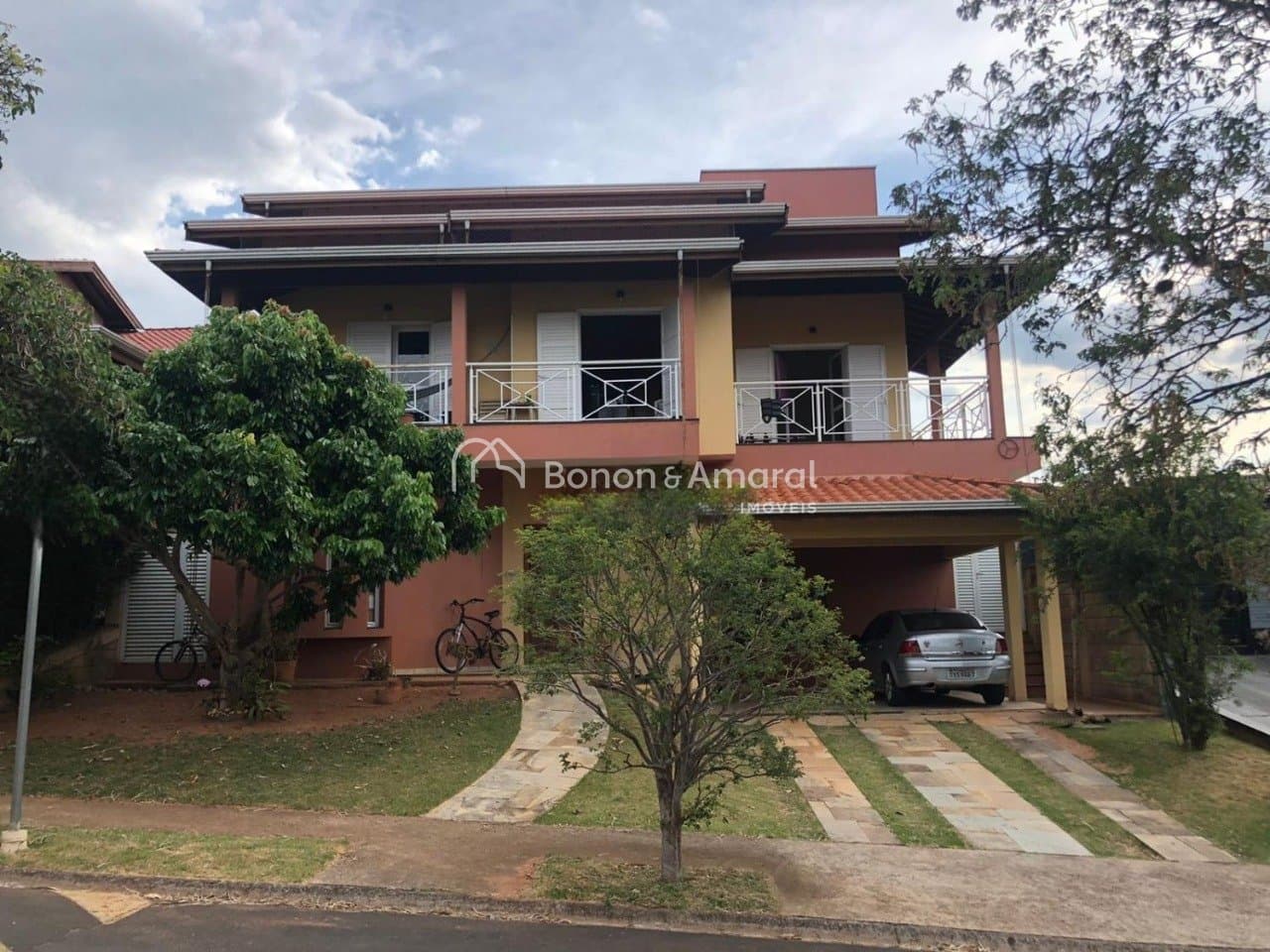 Casa em Condomínio à Venda no Condomínio Residencial Terras Do Caribe em Valinhos / SP