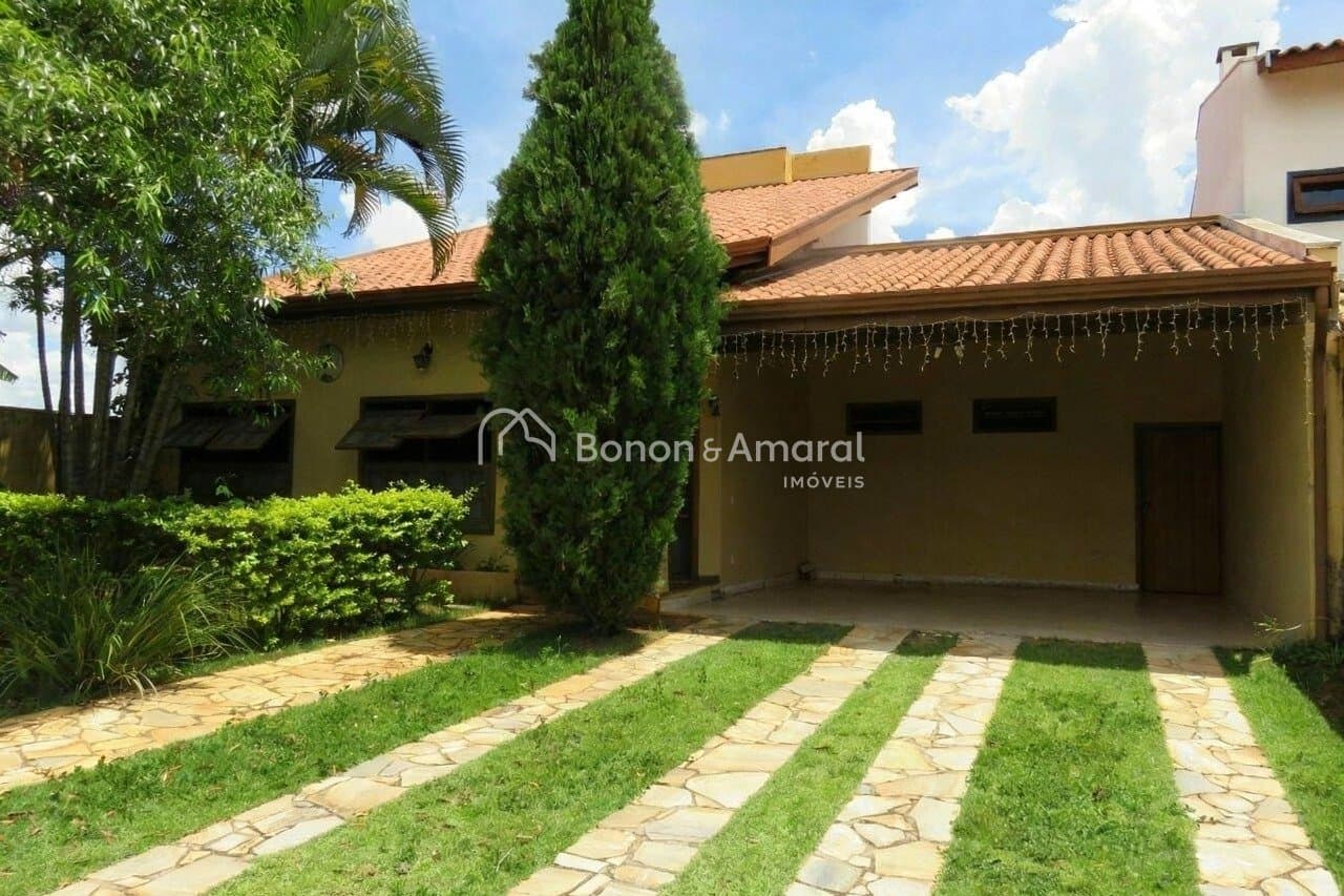 Casa em Condomínio à Venda - Loteamento Caminhos de São Conrado (Sousas) em Campinas / SP