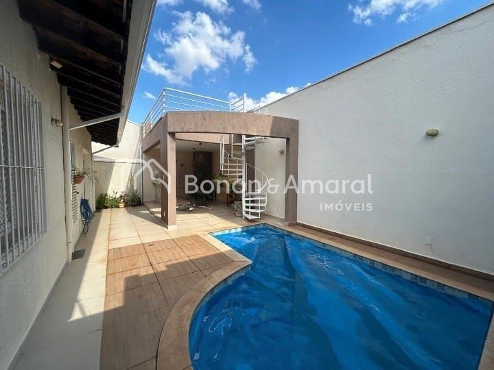 Casa à Venda - Jardim Santa Genebra em Campinas / SP