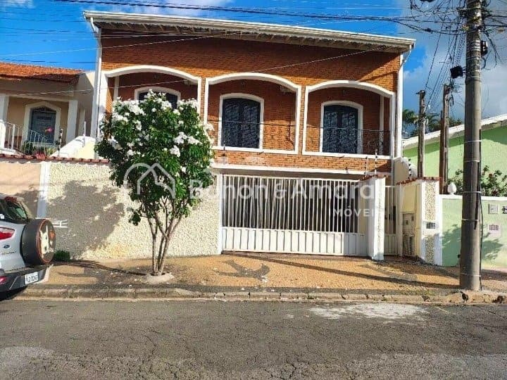 Casa à Venda - Jardim Dos Oliveiras em Campinas / SP