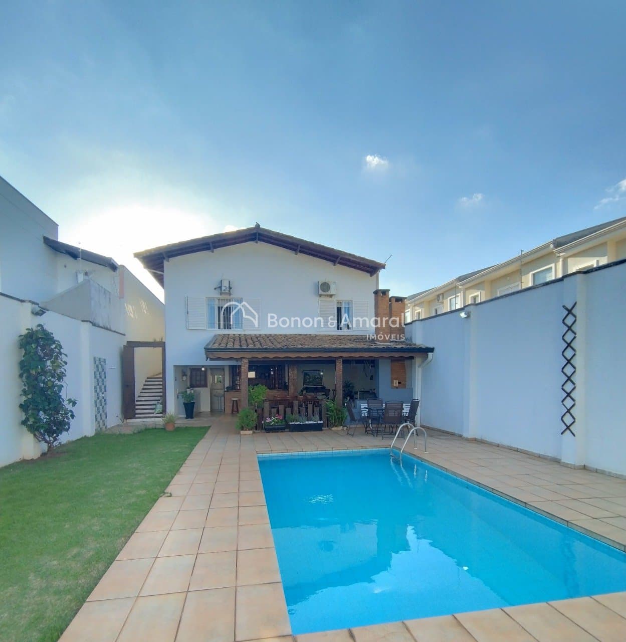 Casa à Venda - Chácara Primavera em Campinas / SP