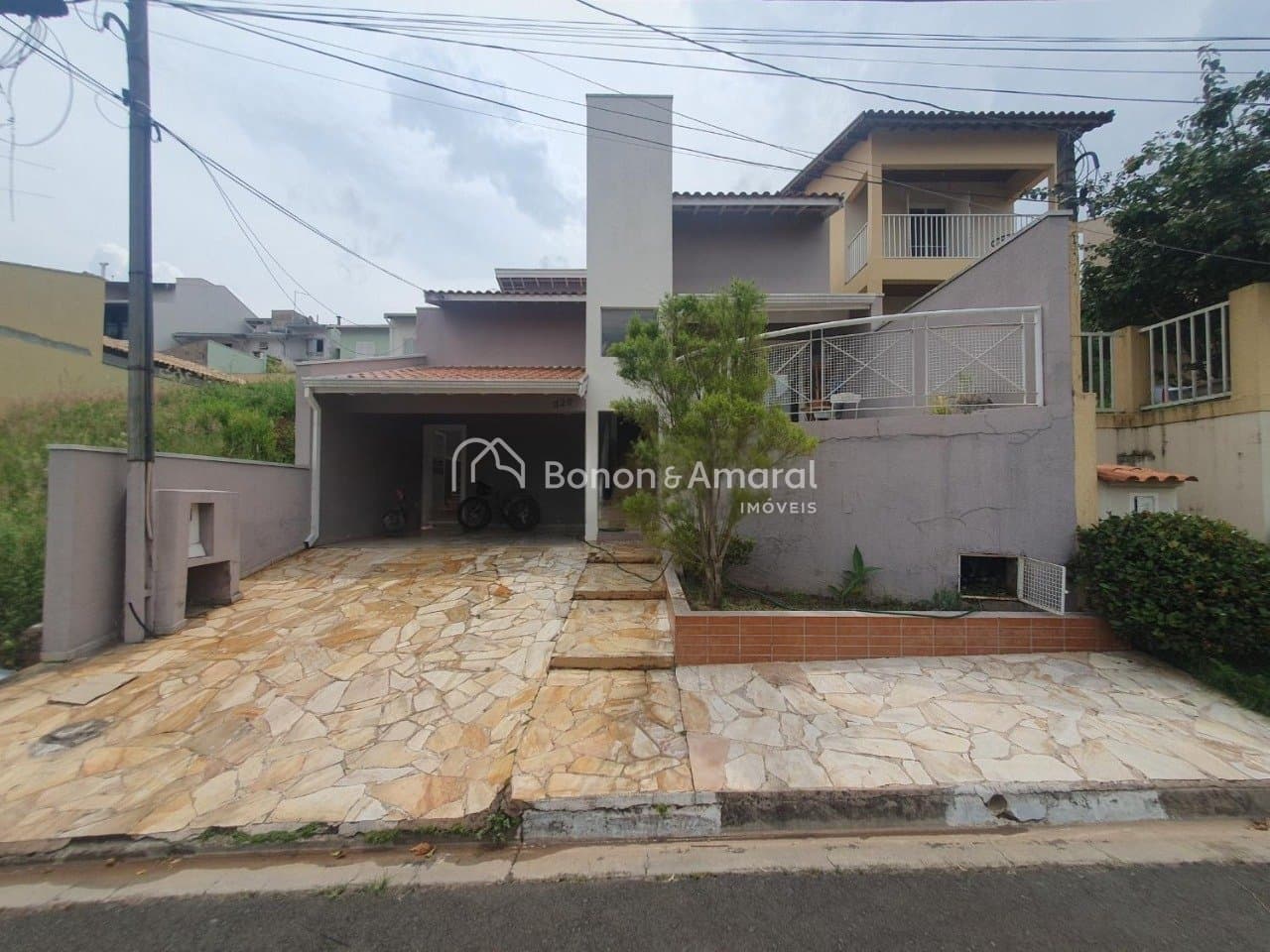 Casa em Condomínio à Venda - Lenheiro em Valinhos / SP