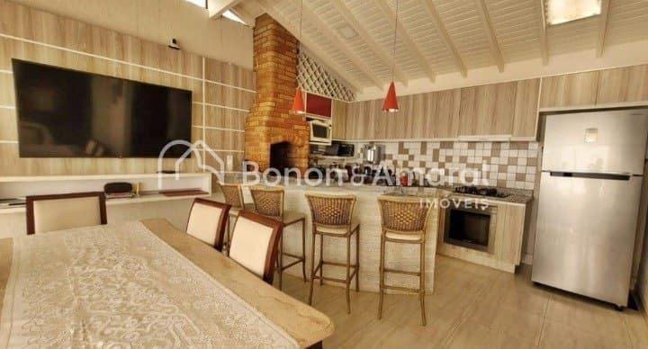 Casa em Condomínio à Venda - Fazenda Santa Cândida em Campinas / SP