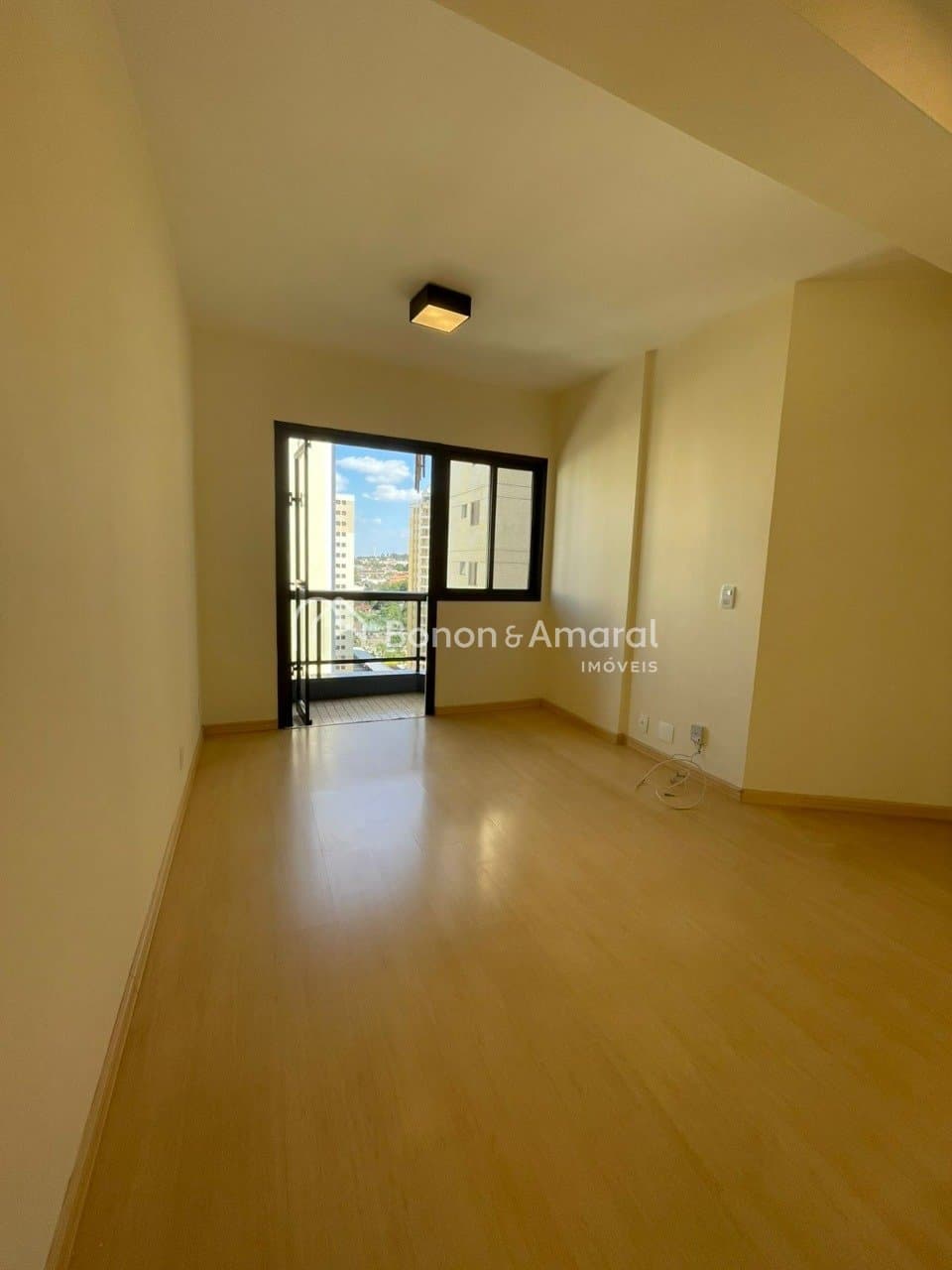 Apartamento à Venda - Mansões Santo Antônio em Campinas / SP