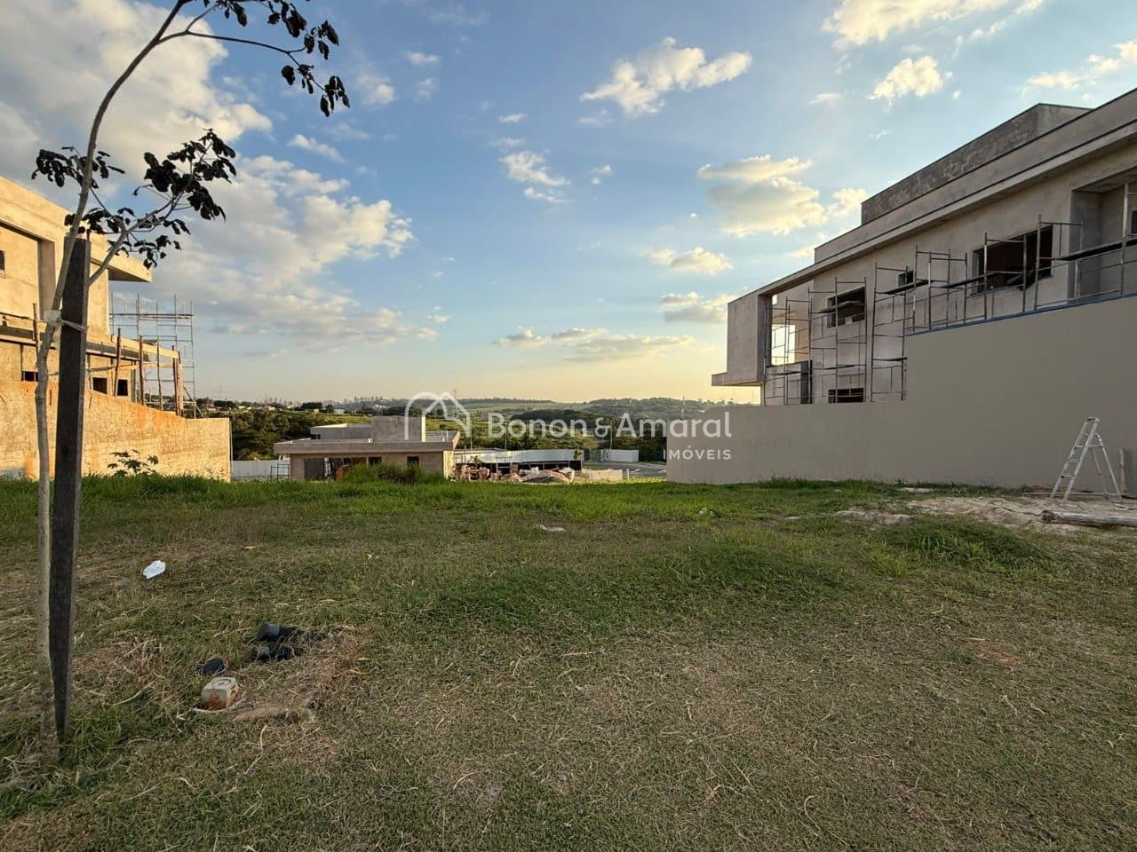 Terreno em condomínio à Venda no Loteamento Alphaville Campinas em Campinas / SP
