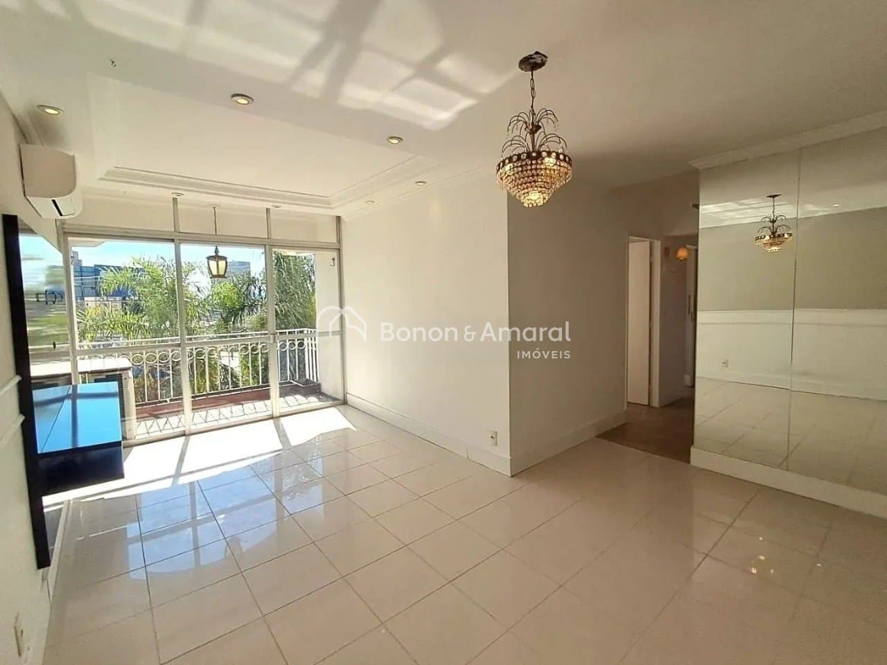 Apartamento à Venda - Jardim das Paineiras em Campinas / SP