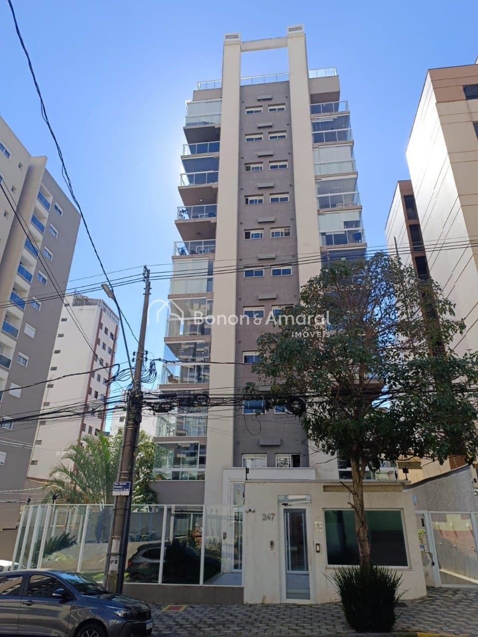 Apartamento à Venda - Cambuí em Campinas / SP