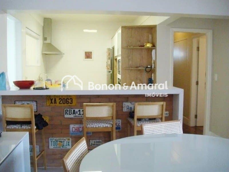 Apartamento à Venda no Cambuí em Campinas / SP