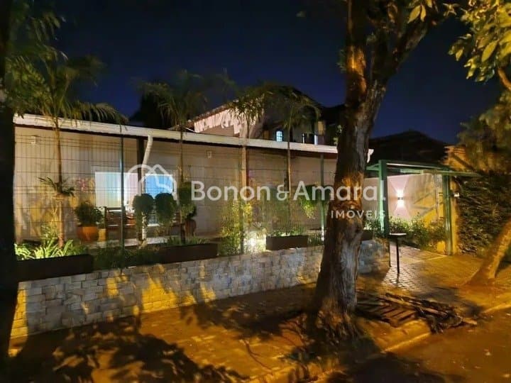 Casa à Venda no Jardim Do Sol em Campinas / SP