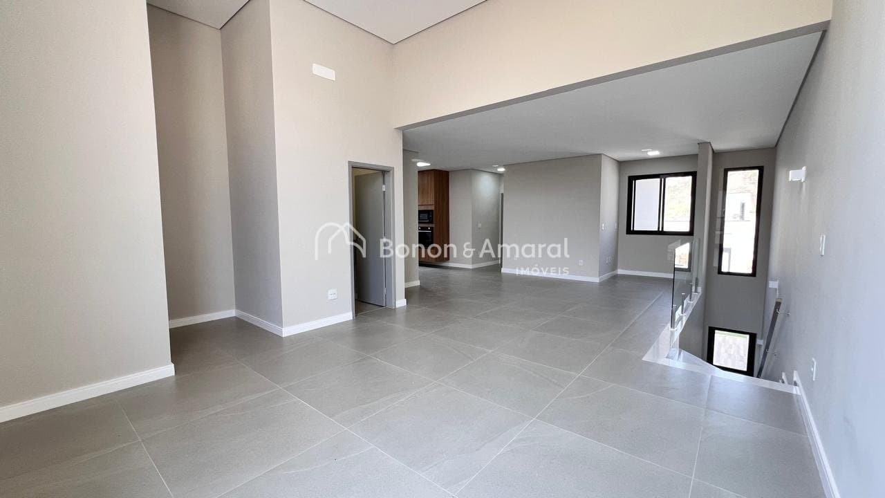 Casa em Condomínio à Venda no Roncáglia em Valinhos / SP