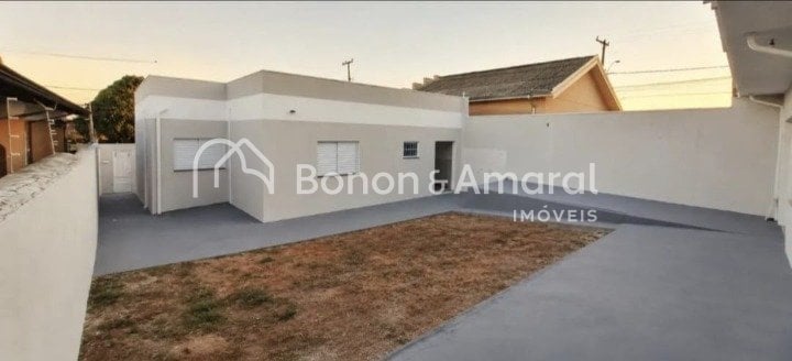 Casa à Venda - Vila Nogueira em Campinas / SP