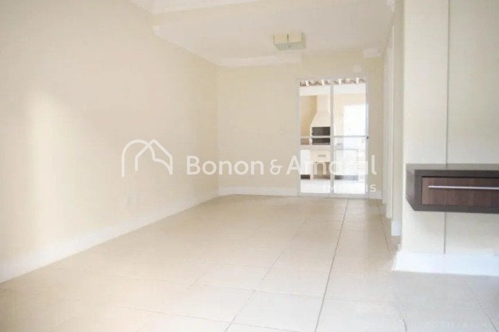 Casa em Condomínio à Venda - Chácara Primavera em Campinas / SP