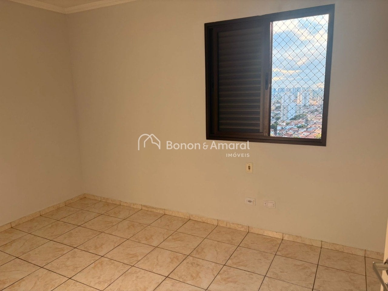 Apartamento à Venda no Vila Industrial em Campinas / SP