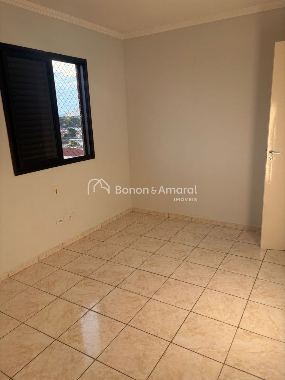 Apartamento à Venda no Vila Industrial em Campinas / SP