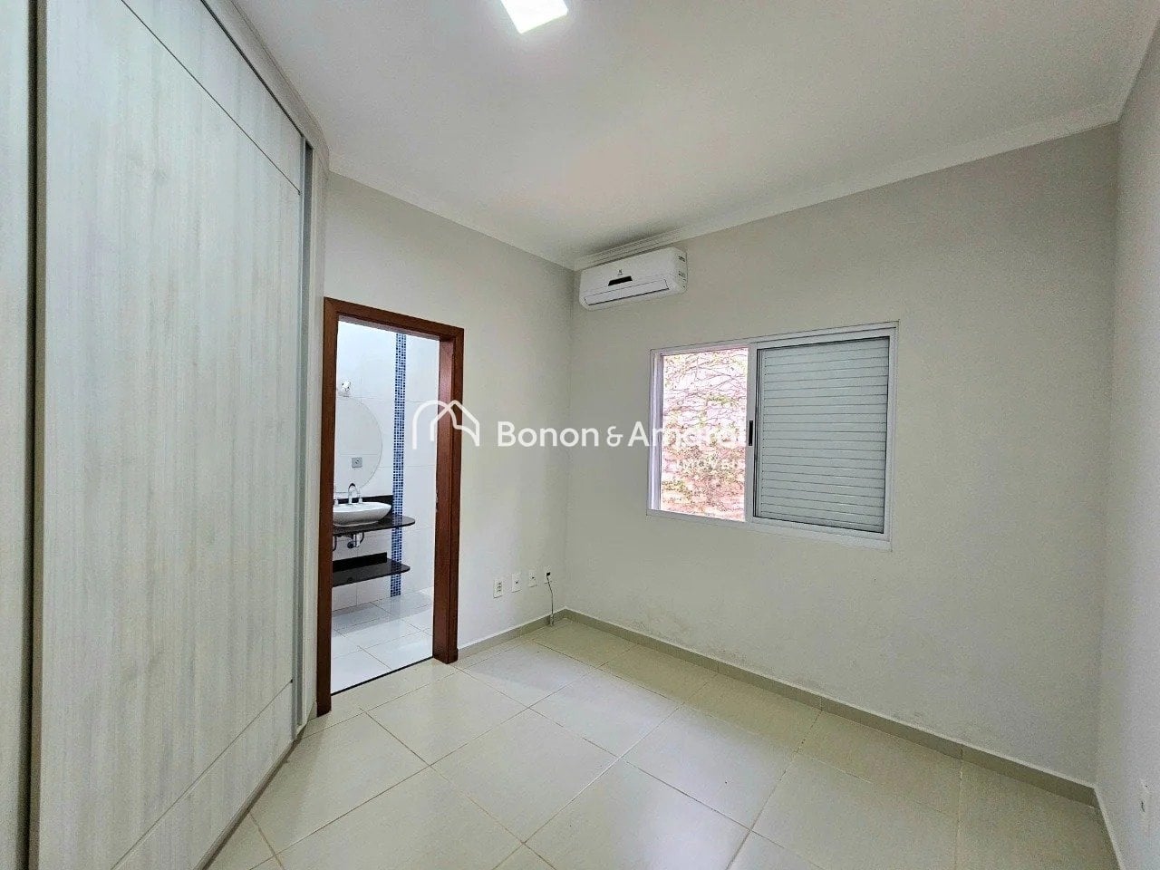 Casa em Condomínio no Condomínio Jacarandás, Residencial Jacarandas, Paulínia/SP