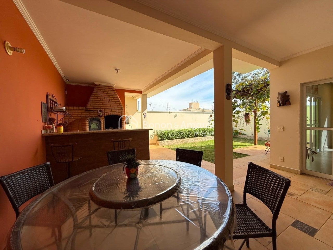 Casa à Venda no Parque da Figueira em Paulínia / SP