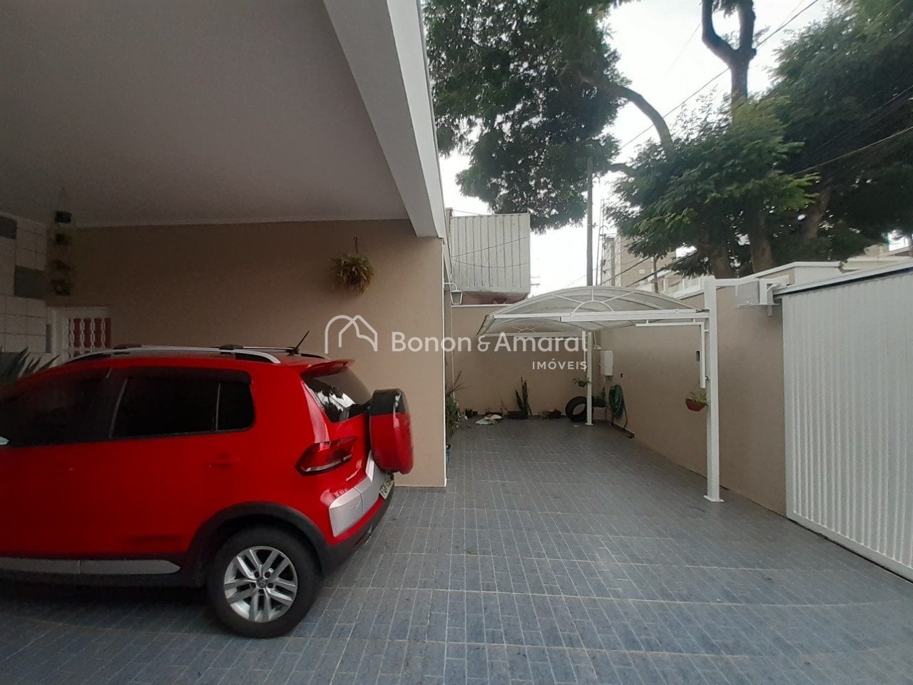 Casa à Venda - Parque Taquaral em Campinas / SP