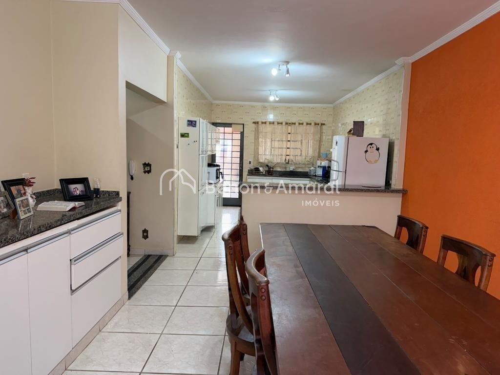 Casa à Venda - Jardim Santa Genebra em Campinas / SP