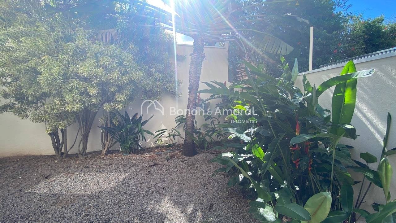 Casa em Condomínio à Venda - Loteamento Caminhos de São Conrado (Sousas) em Campinas / SP