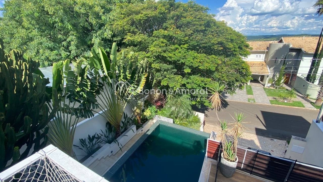 Casa em Condomínio à Venda - Loteamento Caminhos de São Conrado (Sousas) em Campinas / SP