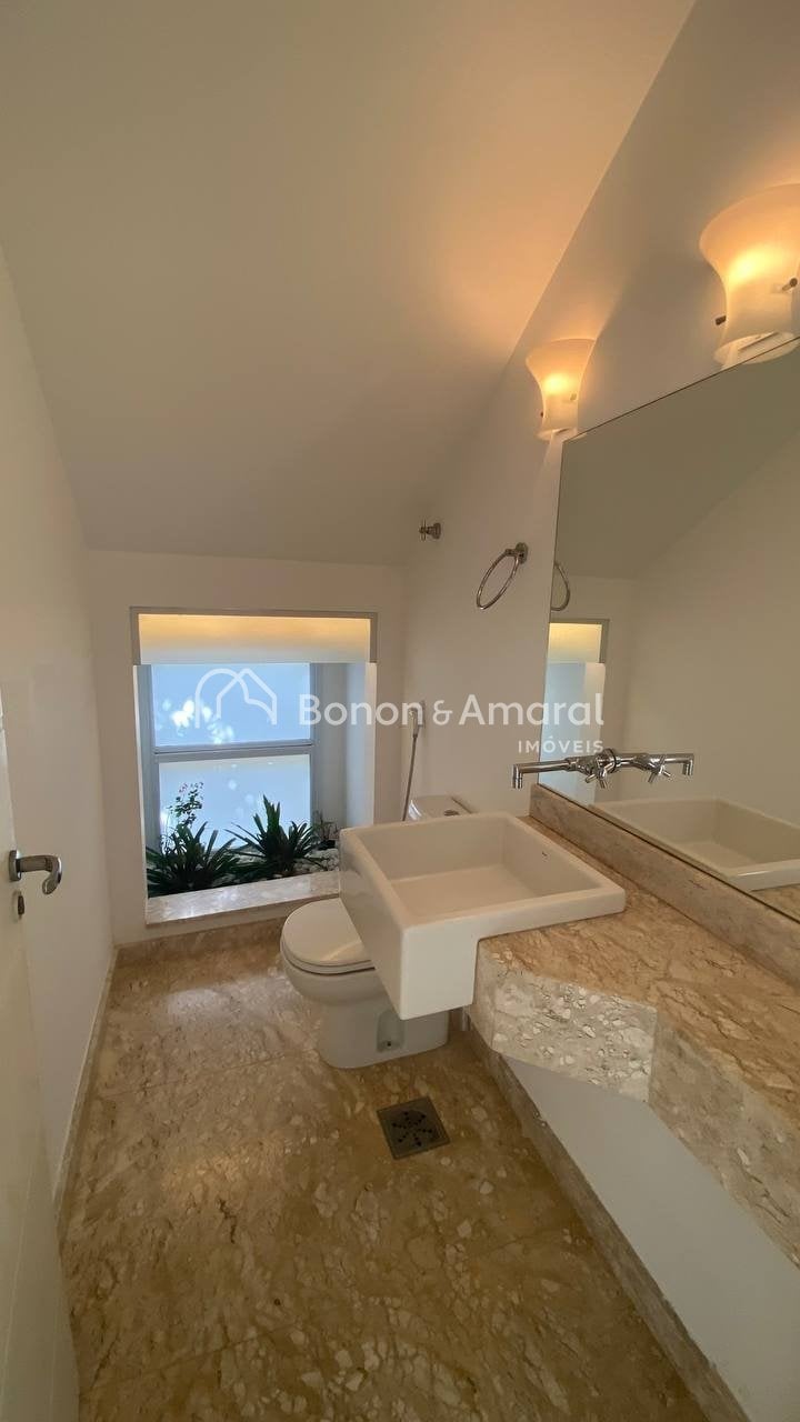 Casa em Condomínio à Venda - Loteamento Caminhos de São Conrado (Sousas) em Campinas / SP