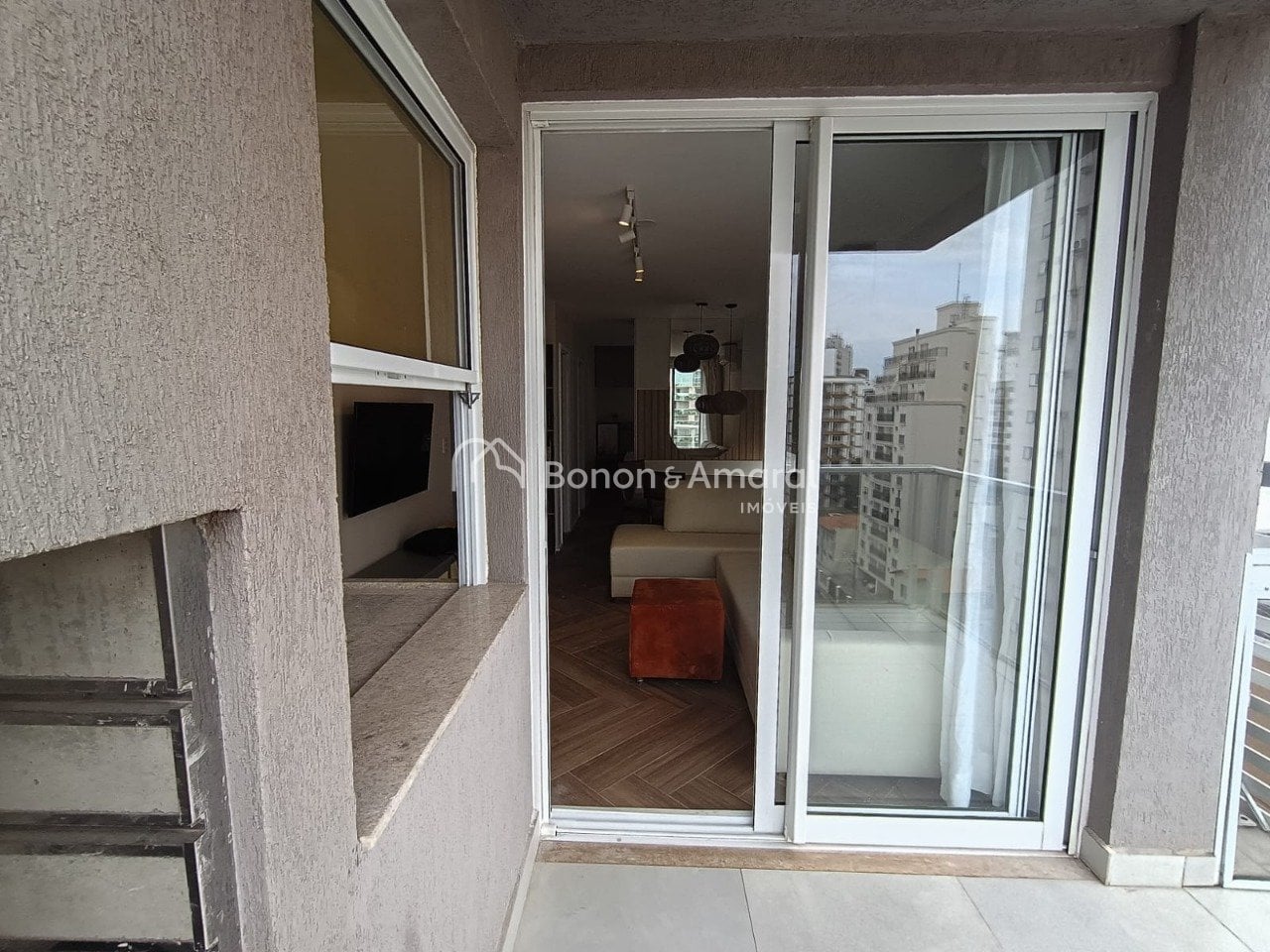 Apartamento para Alugar - Cambuí em Campinas / SP
