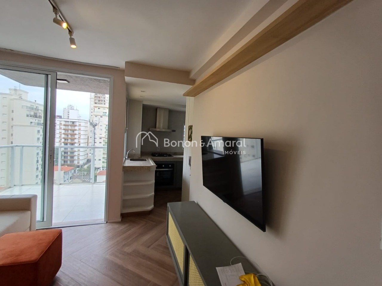 Apartamento para Alugar - Cambuí em Campinas / SP