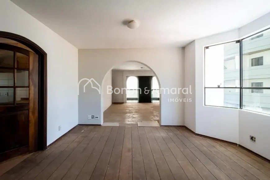 Apartamento à Venda - Cambuí em Campinas / SP