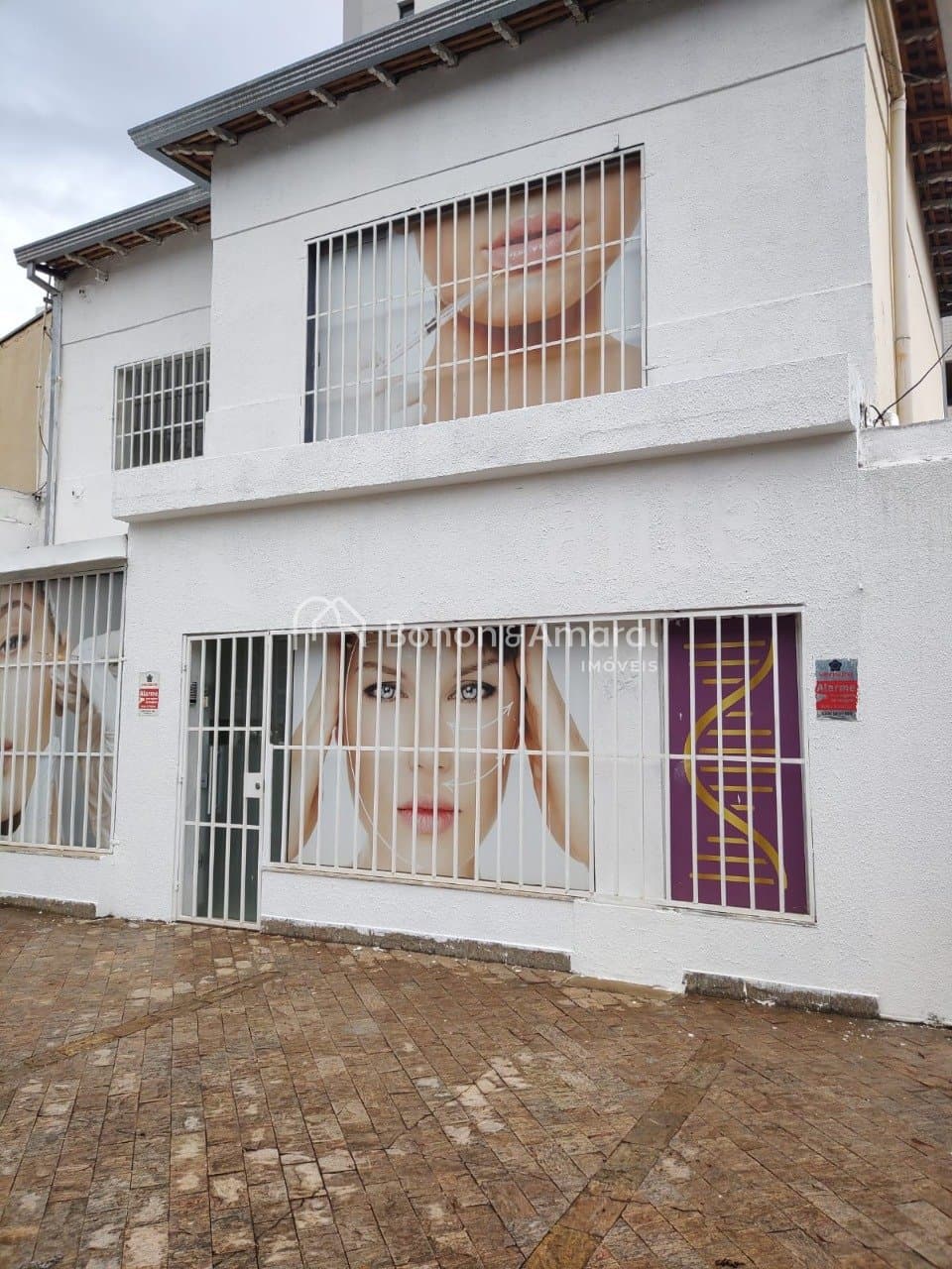Casa comercial à Venda - Cambuí em Campinas / SP