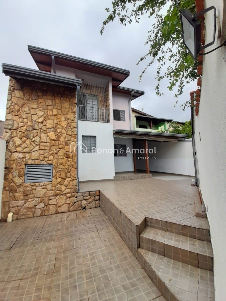 Casa à Venda - Parque Jambeiro em Campinas / SP