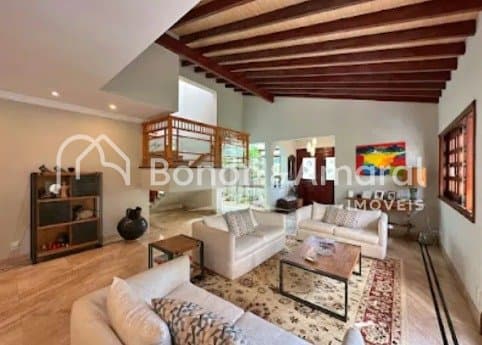 Casa em Condomínio à Venda - Chácara Flora em Valinhos / SP