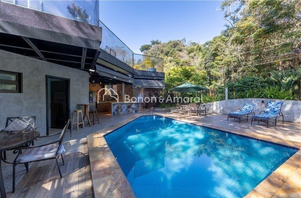 Casa em Condomínio à Venda - Chácara Flora em Valinhos / SP