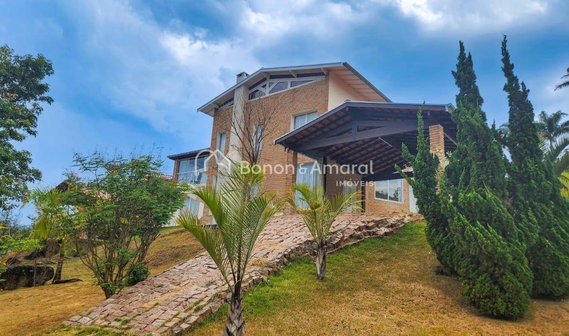 Casa em Condomínio à Venda - Parque Valinhos em Valinhos / SP