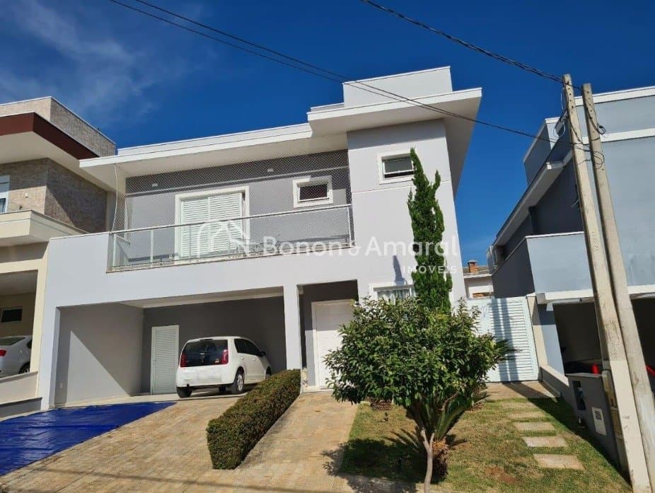 Casa em Condomínio à Venda - Pinheiro em Valinhos / SP
