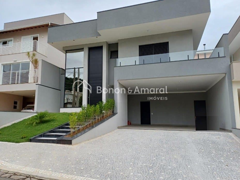 Casa em Condomínio à Venda - Pinheiro em Valinhos / SP