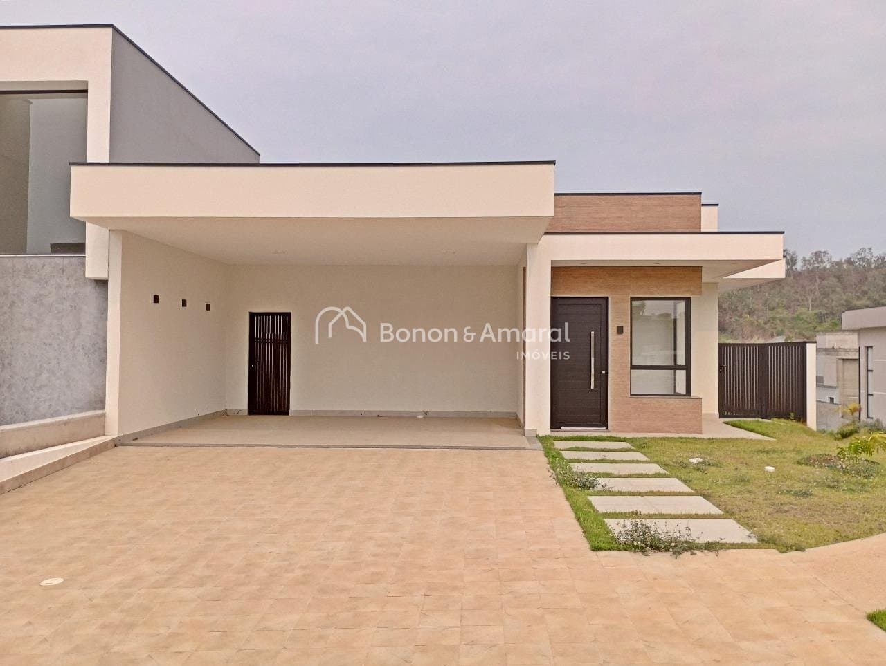 Casa em Condomínio à Venda - Roncáglia em Valinhos / SP