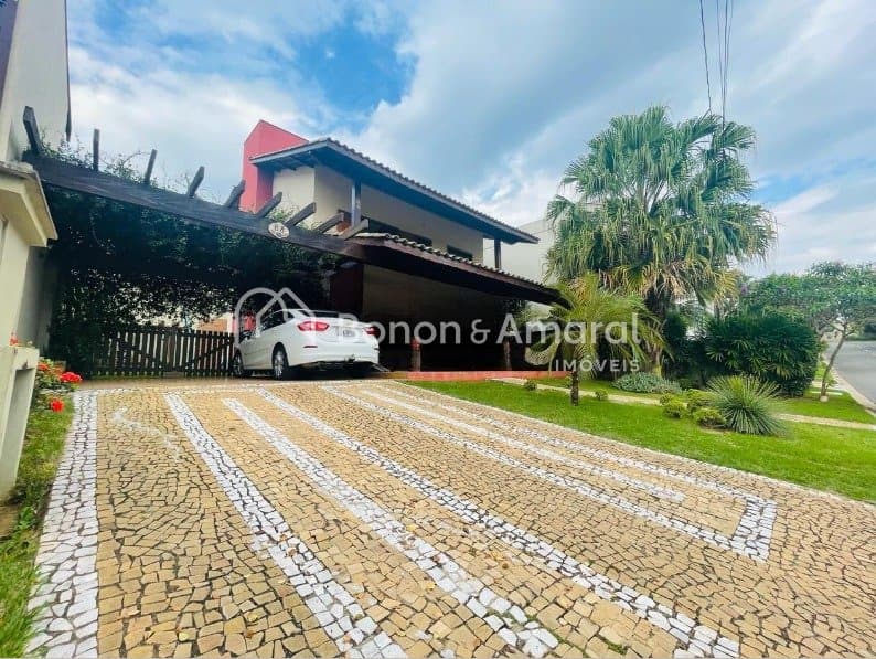 Casa em Condomínio à Venda - Vila Faustina Ii em Valinhos / SP