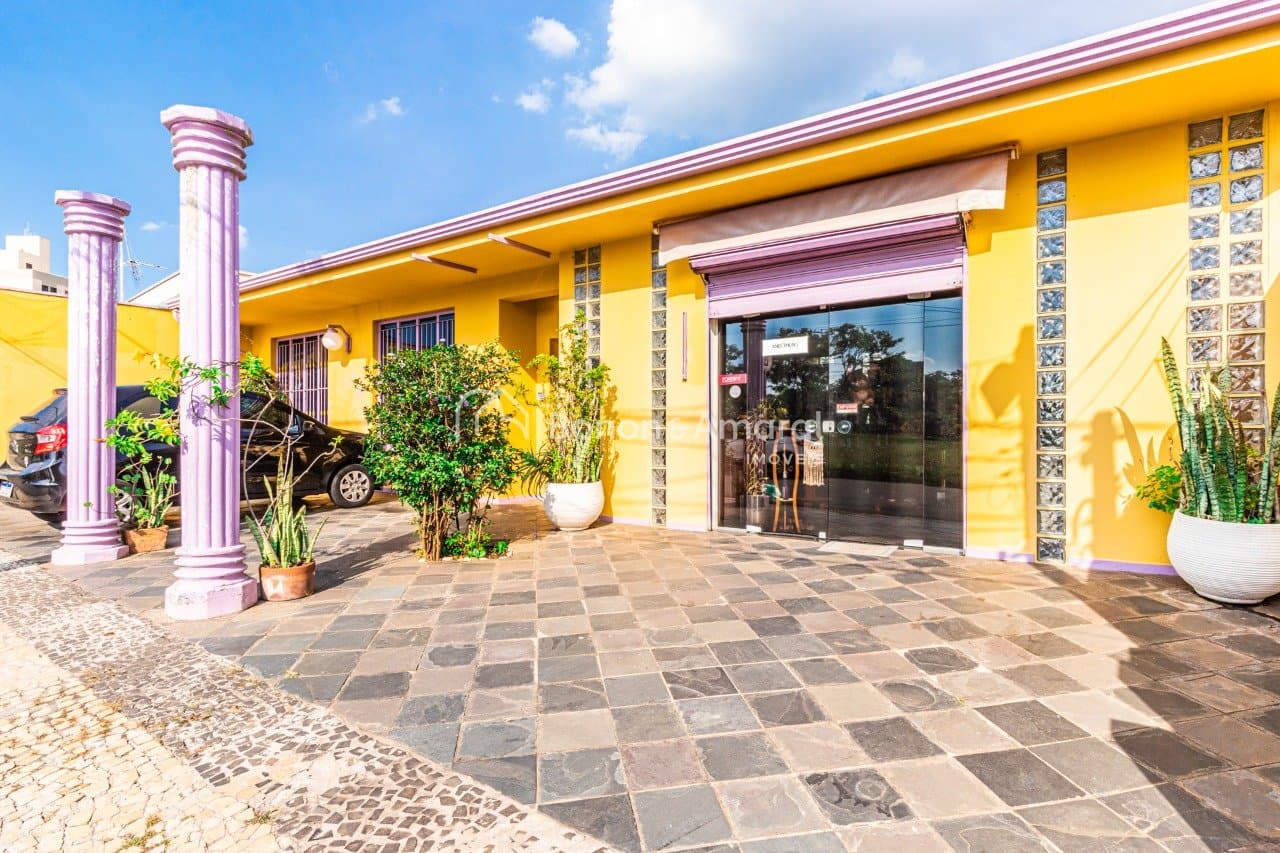 Casa à Venda - Vila Nogueira em Campinas / SP