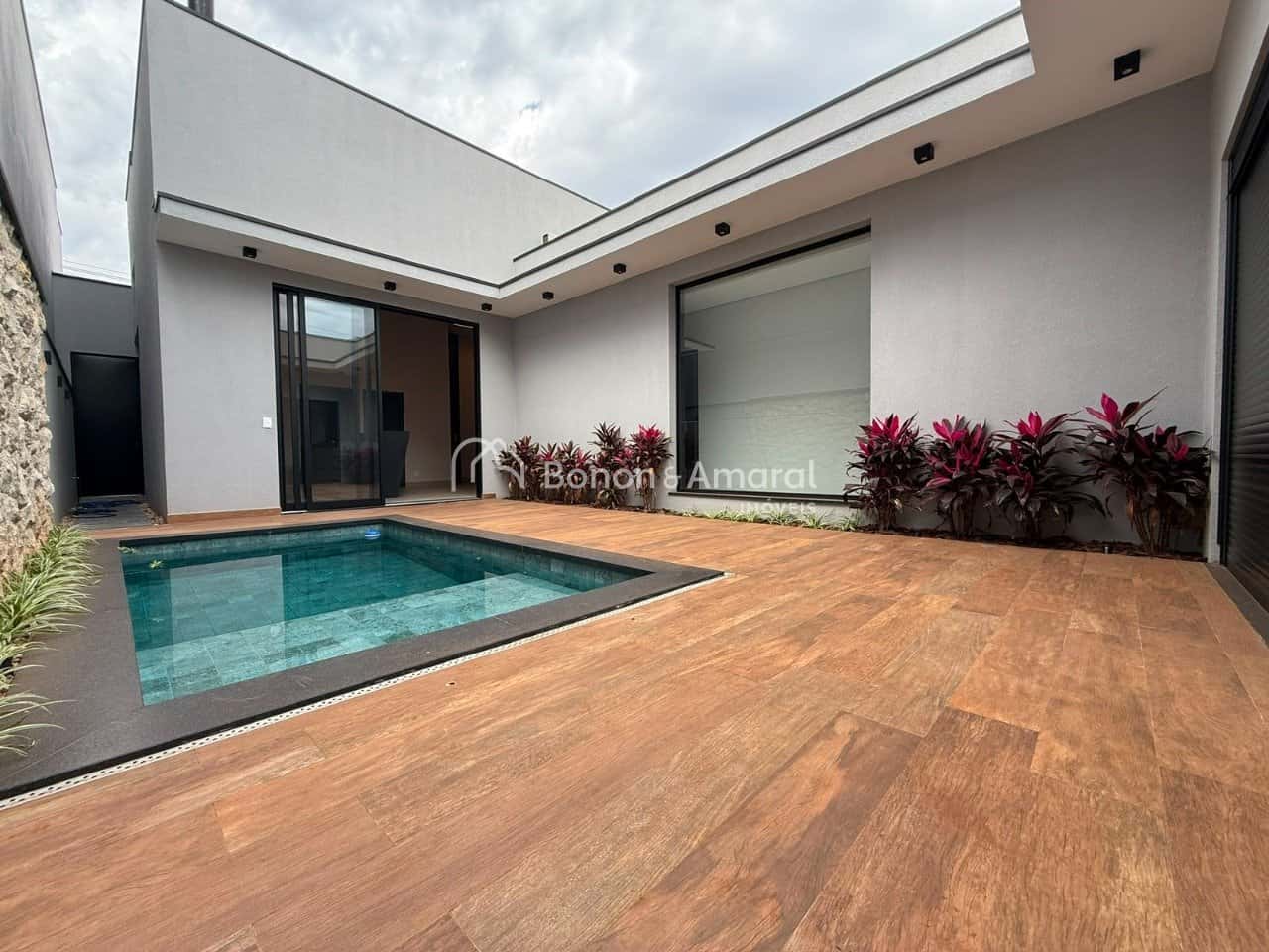 Casa em Condomínio à Venda - Parque Brasil 500, Paulínia/ SP — foto principal