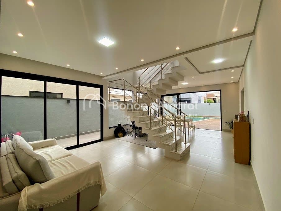 Casa em Condomínio à Venda - Parque Brasil 500 em Paulínia / SP