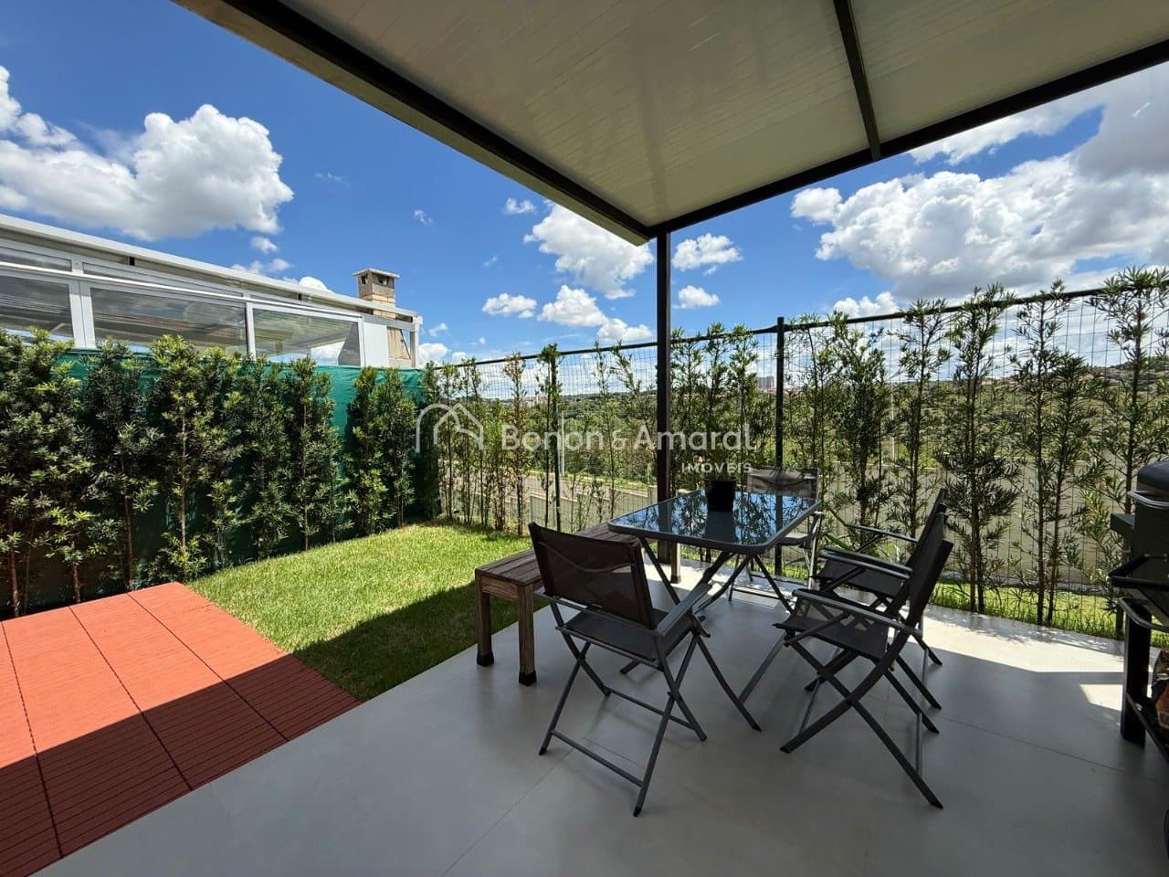 Casa em Condomínio à Venda - Balneário Tropical em Paulínia / SP