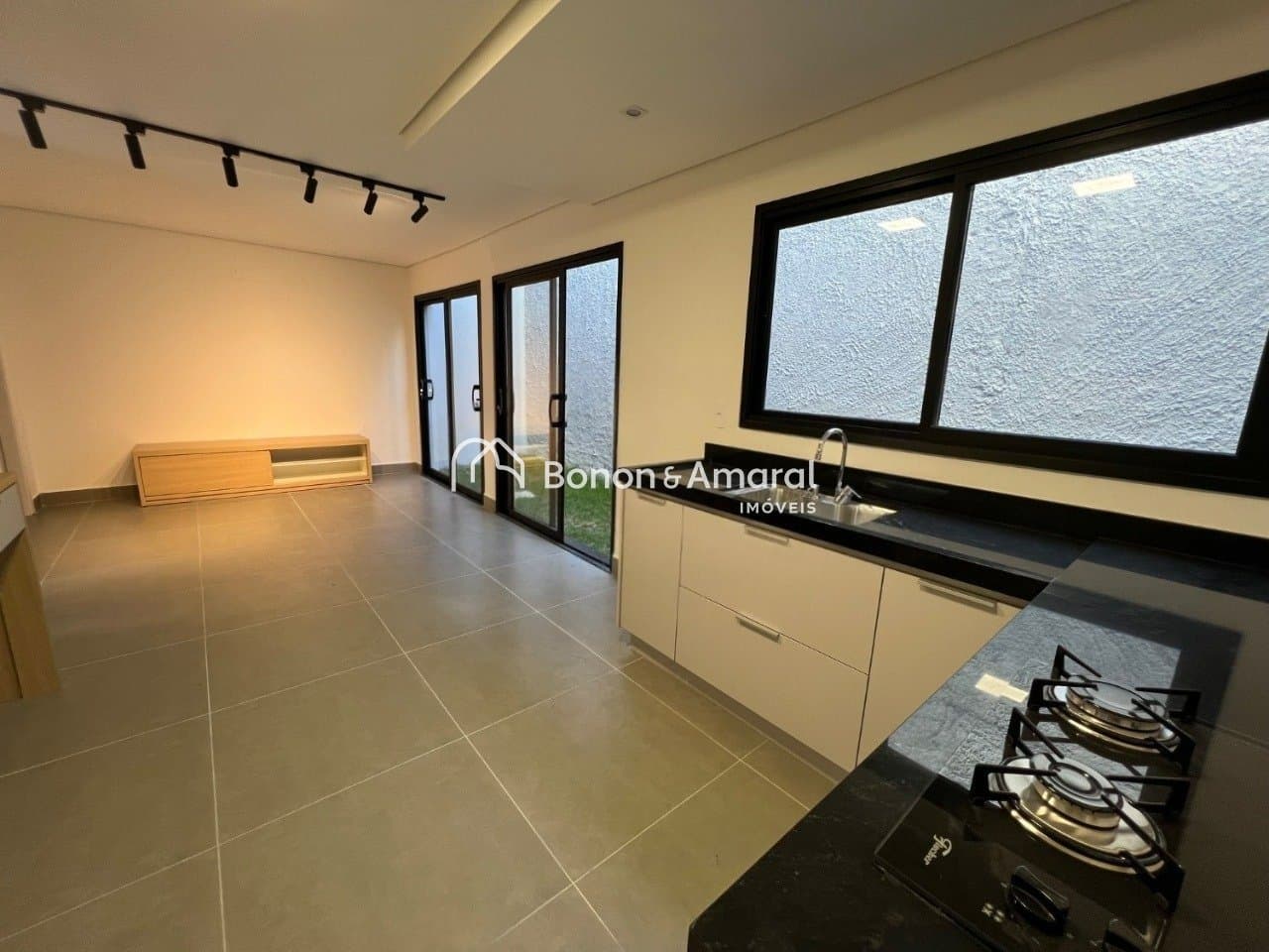 Casa em Condomínio à Venda - Chácara Primavera em Campinas / SP