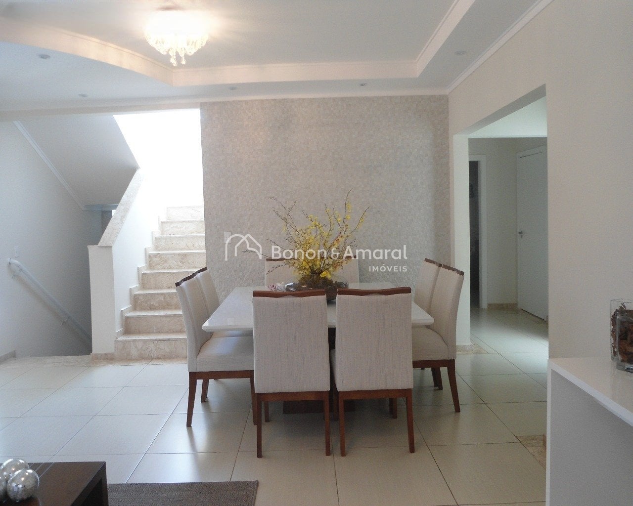 Casa em Condomínio à Venda - Jardim das Palmeiras em Valinhos / SP