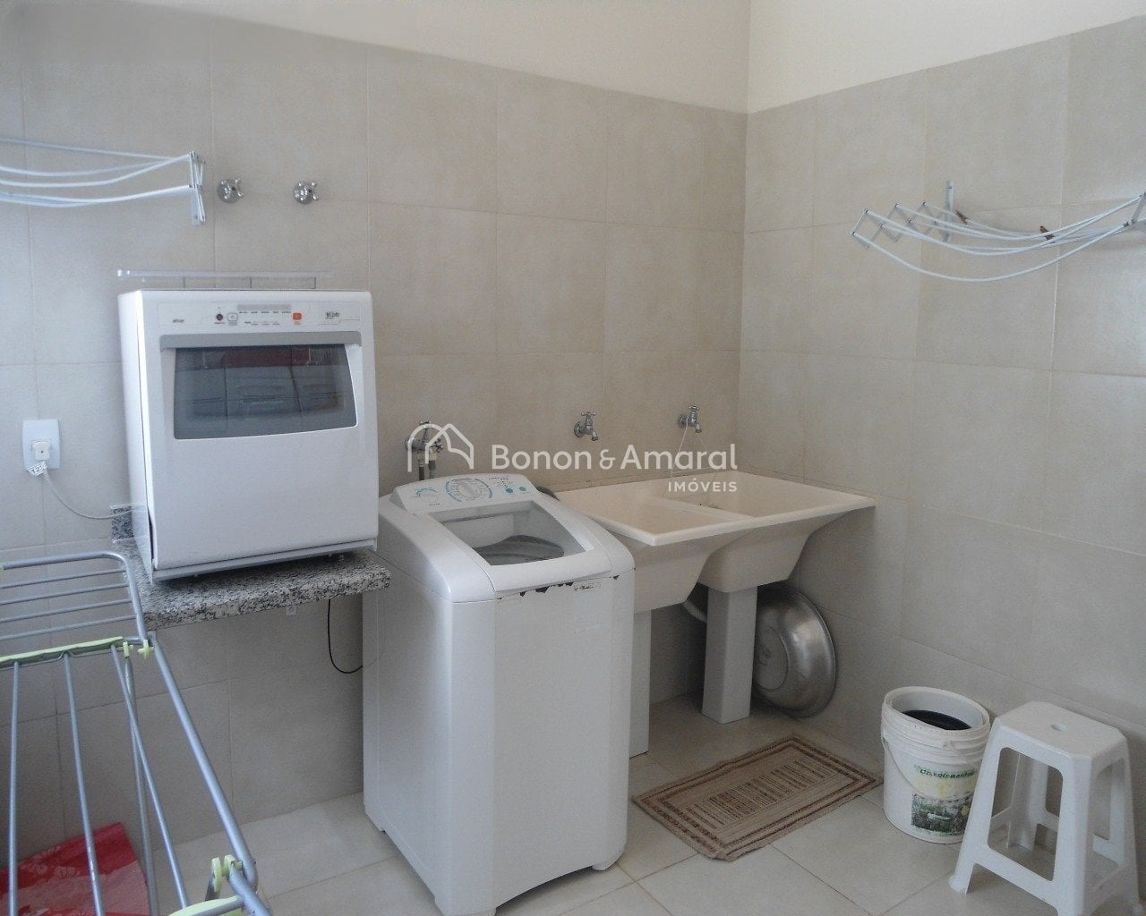 Casa em Condomínio à Venda - Jardim das Palmeiras em Valinhos / SP