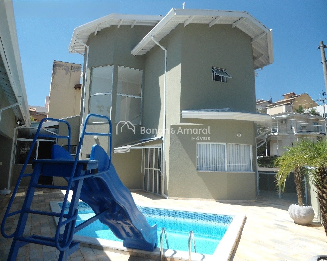 Casa em Condomínio à Venda - Jardim das Palmeiras em Valinhos / SP