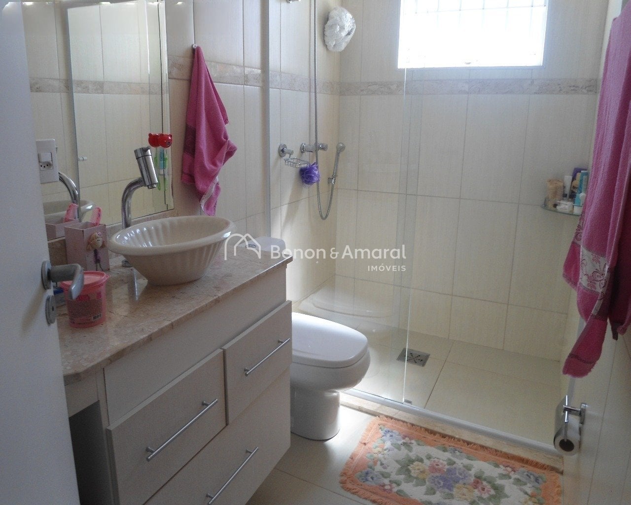 Casa em Condomínio à Venda - Jardim das Palmeiras em Valinhos / SP